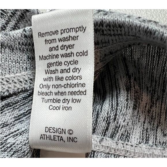 Athleta Techie Sweat Popover Dress Womens Sz XS Hooded Pockets Athleisure Casual - Picture 13 of 13